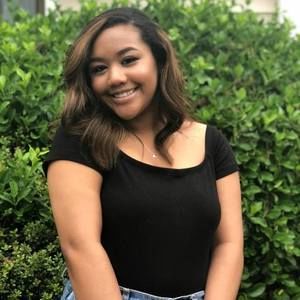 Meet your Posher, Jasmine